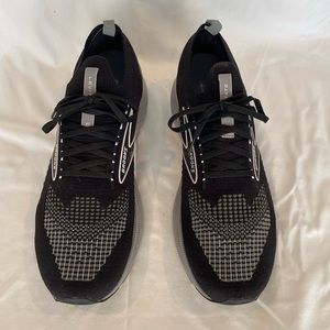 Brooks Men’s Running Shoes, size 13 medium